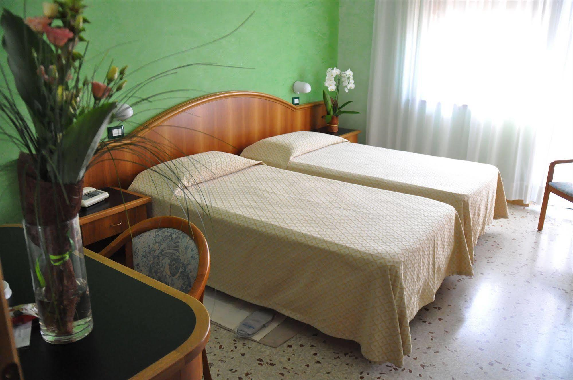 Maja Hotel